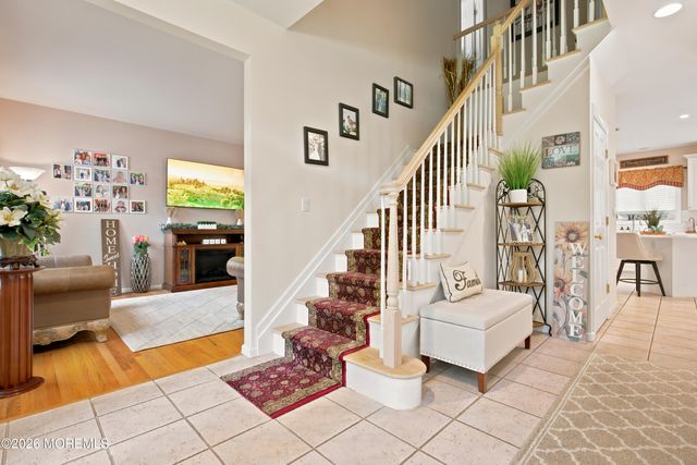 6 Drift Road, Freehold, NJ 07728
