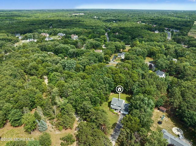 6 Drift Road, Freehold, NJ 07728