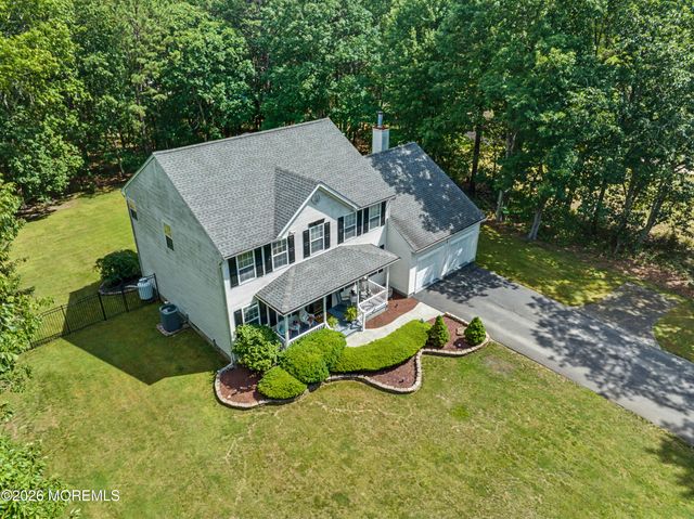 6 Drift Road, Freehold, NJ 07728