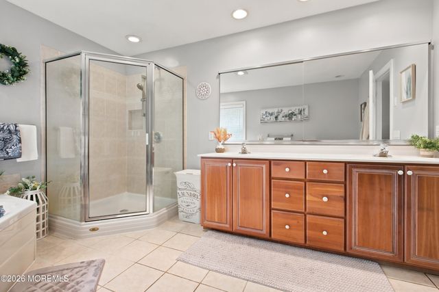 6 Drift Road, Freehold, NJ 07728