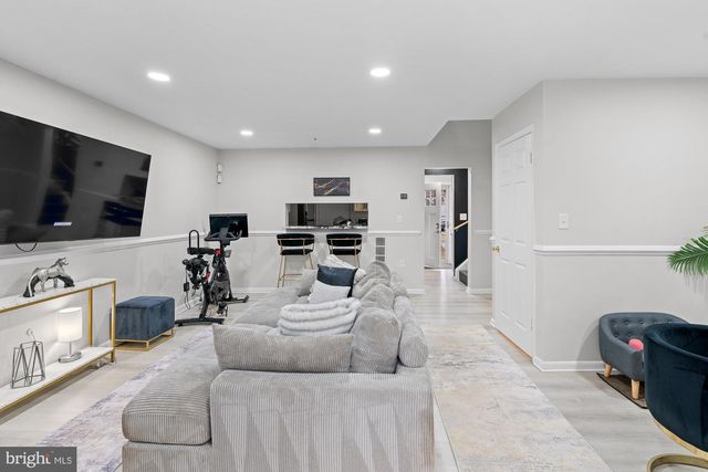 4707 SUMMERTIME DR, Oxon Hill, MD 20745