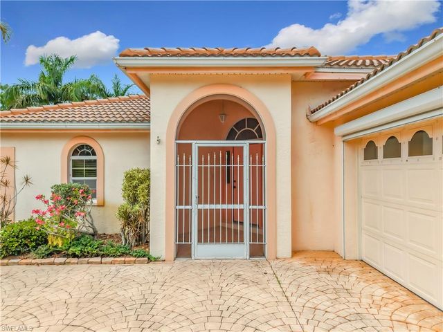 2181 Rio Nuevo DR, North Fort Myers, FL 33917