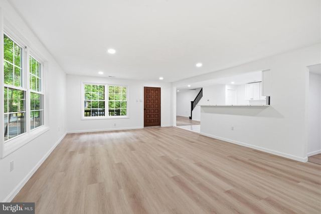 227 W FERRY RD, Yardley, PA 19067