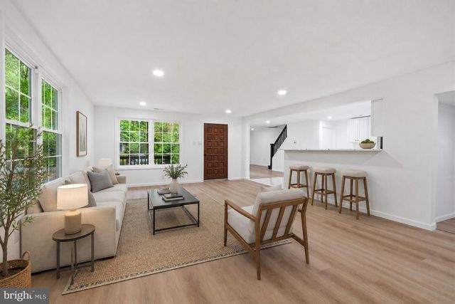 227 W FERRY RD, Yardley, PA 19067