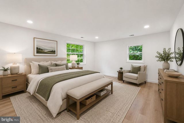 227 W FERRY RD, Yardley, PA 19067