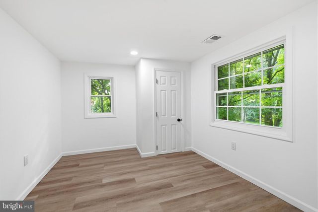 227 W FERRY RD, Yardley, PA 19067