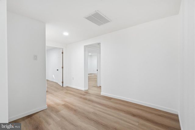 227 W FERRY RD, Yardley, PA 19067