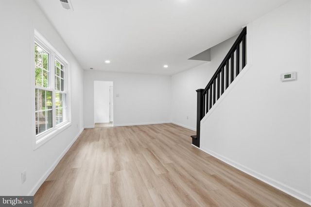 227 W FERRY RD, Yardley, PA 19067
