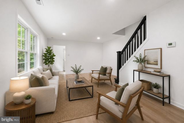 227 W FERRY RD, Yardley, PA 19067