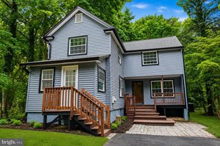 227 W FERRY RD, Yardley, PA 19067