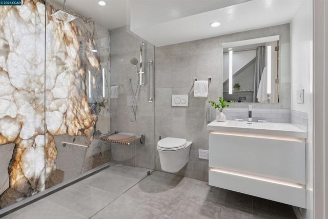 5214 Pebble Glen Drive, Concord, CA 94521
