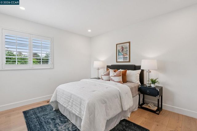 5214 Pebble Glen Drive, Concord, CA 94521