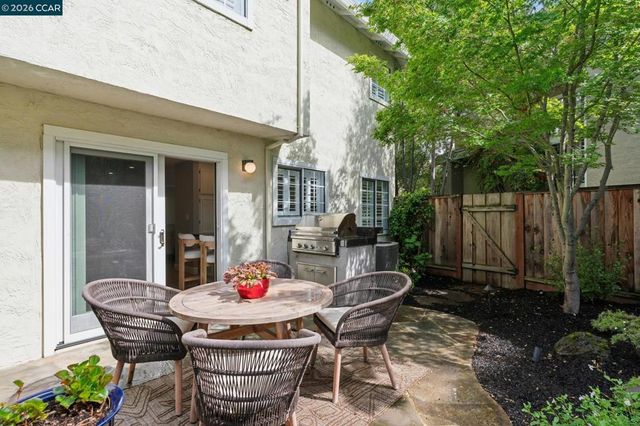 5214 Pebble Glen Drive, Concord, CA 94521