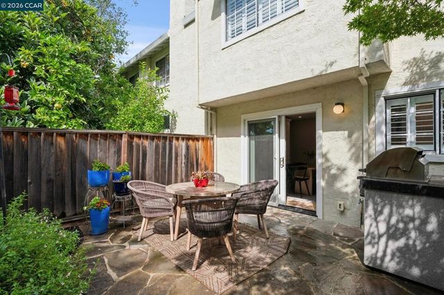 5214 Pebble Glen Drive, Concord, CA 94521