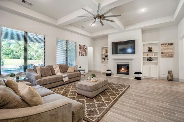30943 Spring Lake Blvd, Tomball, TX 77375