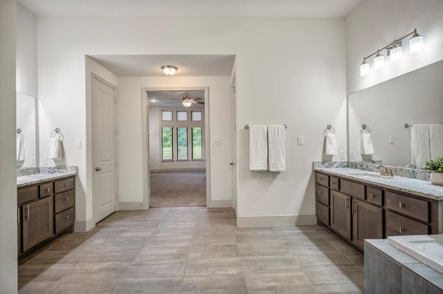 30943 Spring Lake Blvd, Tomball, TX 77375