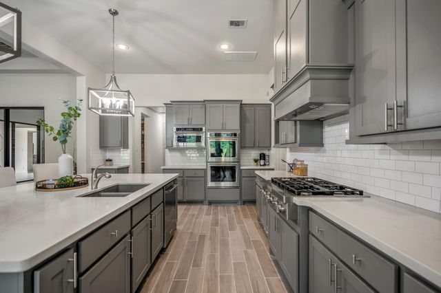 30943 Spring Lake Blvd, Tomball, TX 77375