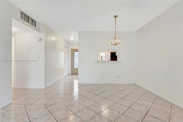 4341 NW 16th St 203, Lauderhill, FL 33313