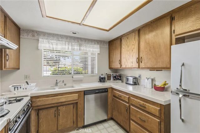 726 Piccadilly Square, Hemet, CA 92544