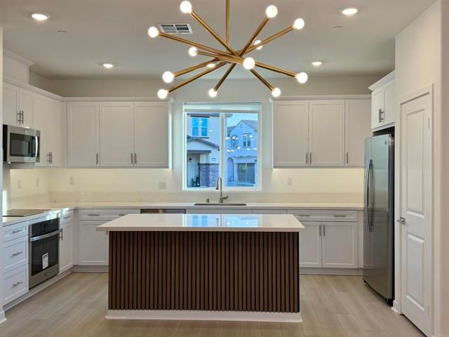 31416 Lolite Dr, Winchester, CA 92596