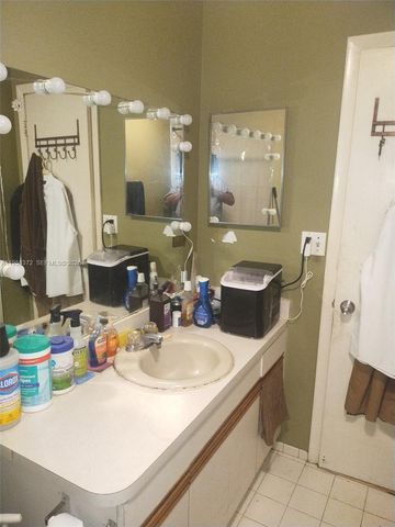 19360 SW 103 19360, Cutler Bay, FL 33157