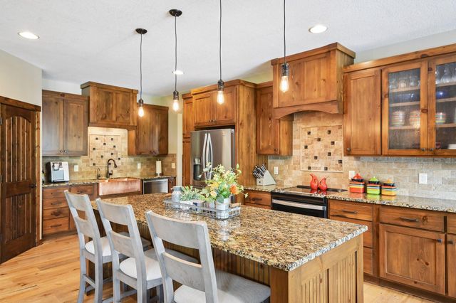 11542 Tilton Trail S, Rogers, MN 55374