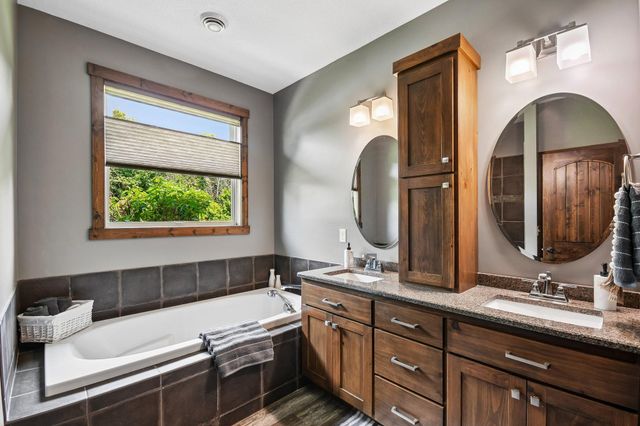 11542 Tilton Trail S, Rogers, MN 55374