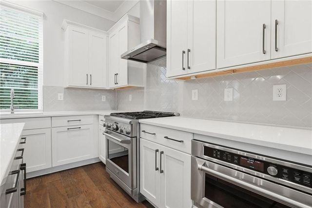 579 Broadview Place NE, Atlanta, GA 30324