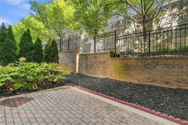 579 Broadview Place NE, Atlanta, GA 30324