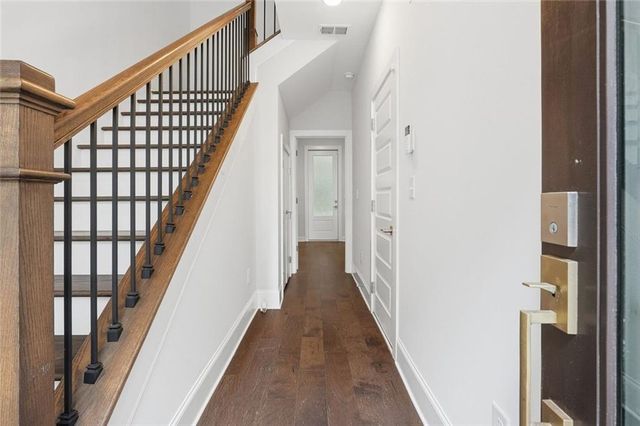 579 Broadview Place NE, Atlanta, GA 30324