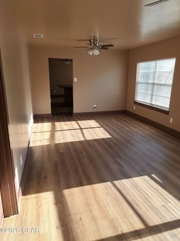 523 E 8th Street, Panama City, FL 32401