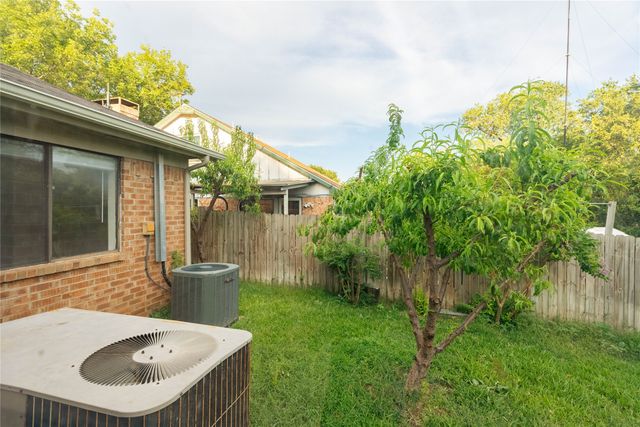 2422 Sword Drive, Garland, TX 75044