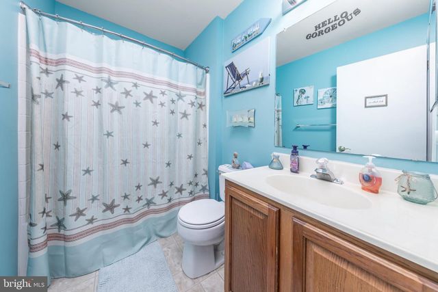 118 LADDS LN, Westville, NJ 08093