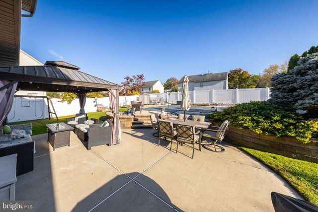 118 LADDS LN, Westville, NJ 08093
