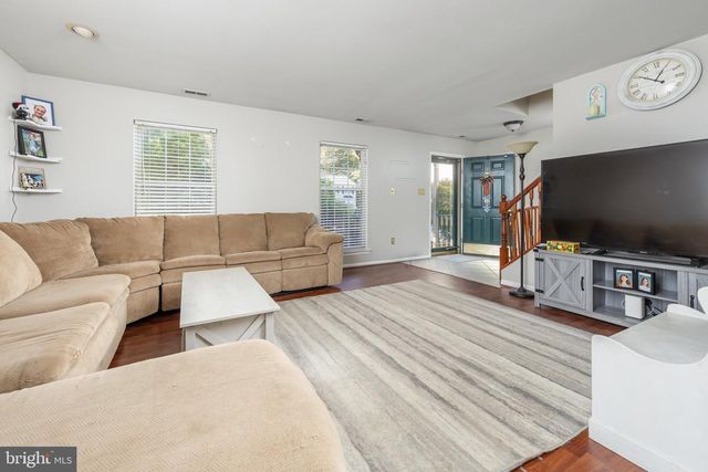 118 LADDS LN, Westville, NJ 08093