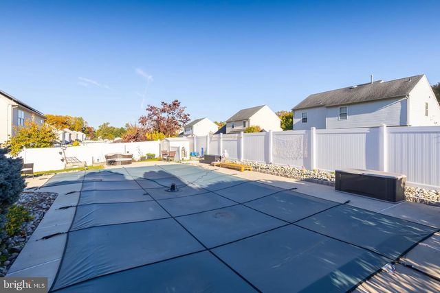 118 LADDS LN, Westville, NJ 08093