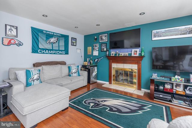 118 LADDS LN, Westville, NJ 08093