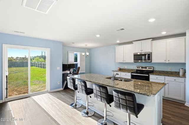 697 Poppleton Drive, Hampstead, NC 28443