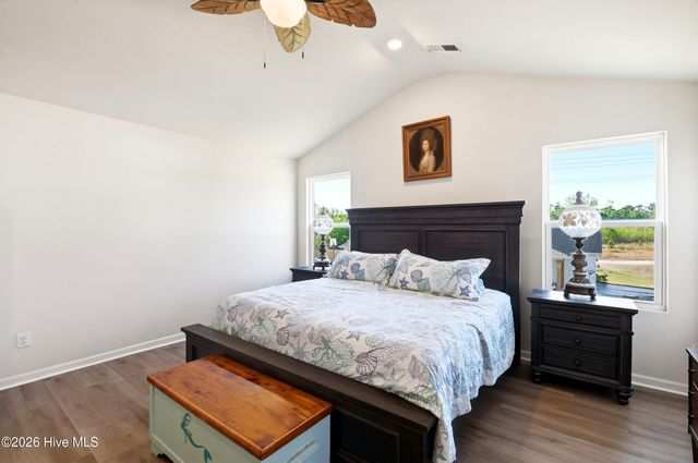 697 Poppleton Drive, Hampstead, NC 28443