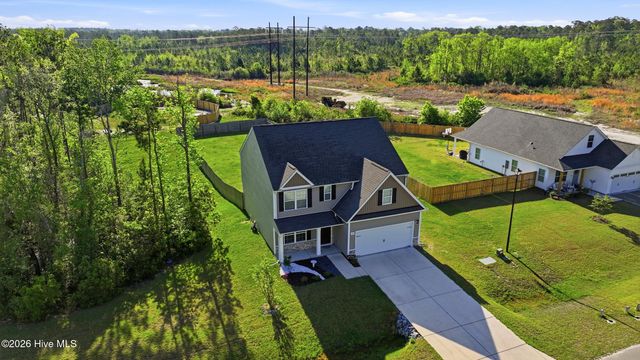 697 Poppleton Drive, Hampstead, NC 28443