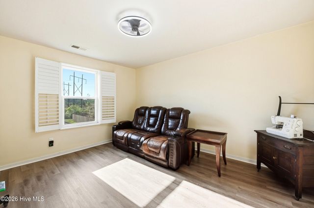 697 Poppleton Drive, Hampstead, NC 28443