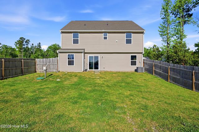 697 Poppleton Drive, Hampstead, NC 28443