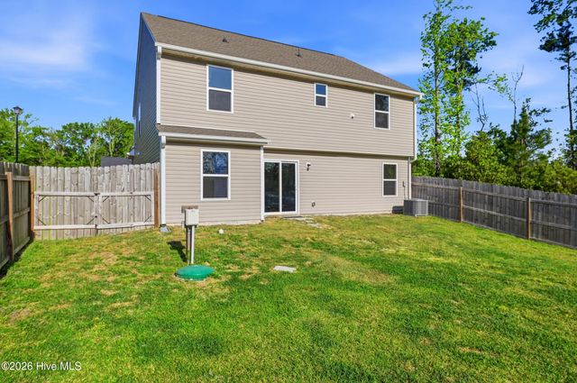 697 Poppleton Drive, Hampstead, NC 28443
