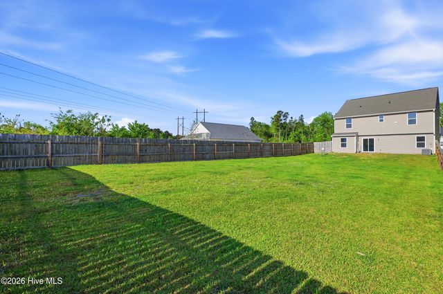 697 Poppleton Drive, Hampstead, NC 28443