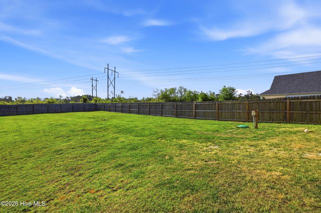 697 Poppleton Drive, Hampstead, NC 28443