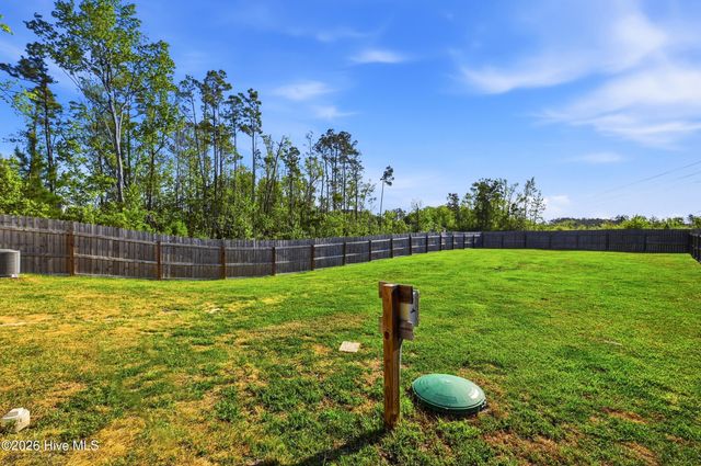 697 Poppleton Drive, Hampstead, NC 28443