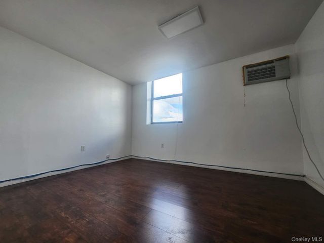 2230 119th Street 2nd FL, College Point, NY 11356