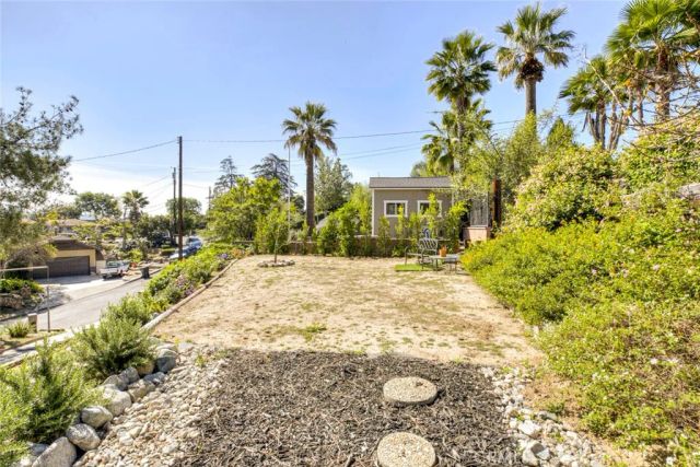 10557 Mahoney, Sunland, CA 91040