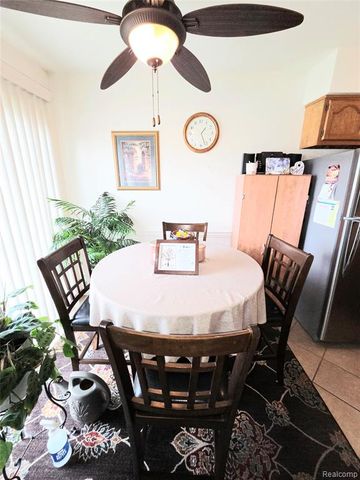 27743 Carini Villa Street, Roseville, MI 48066