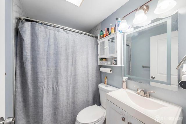 1305 Sunnyside Place 09, Plainfield, NJ 07060